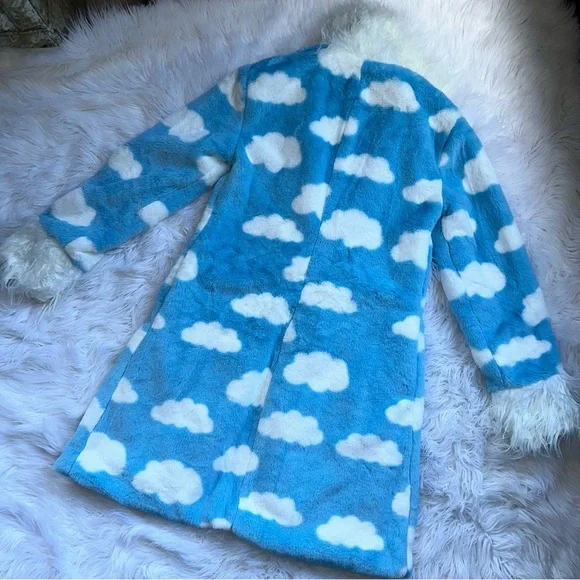 🪻[ Dolls Kill ] x dELiA*s Dreamscape Love Faux Fur Cloud Print Coat Festival - Picture 9 of 13